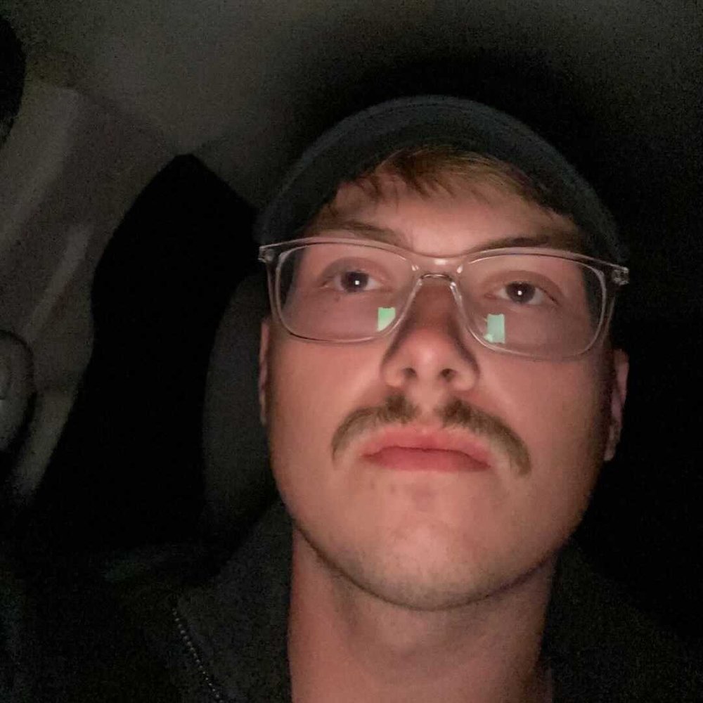 Meet your Posher, Alex